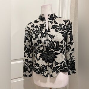 ST. JOHN Black floral pattern Women's long sleeve cardigan zipper top size 4